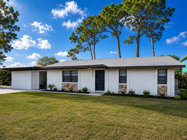 8820 POHOY AVENUE, SARASOTA, FL 34231