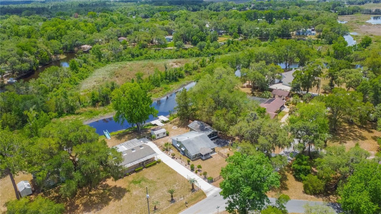 4556 E Shorewood Drive , Hernando, FL 34442 Photo