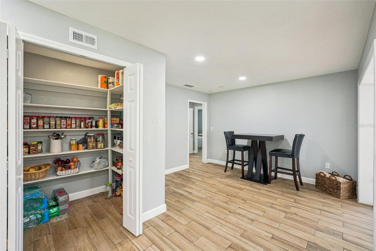 6010 Bayou Grande Boulevard Ne, Saint Petersburg, FL 33703 Photo