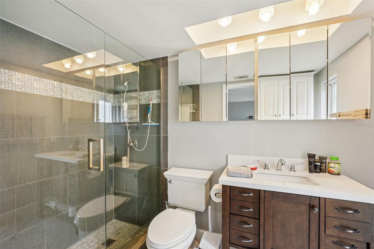 6010 Bayou Grande Boulevard Ne, Saint Petersburg, FL 33703 Photo