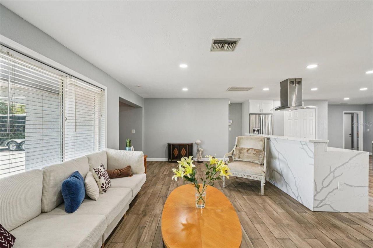 6010 Bayou Grande Boulevard Ne, Saint Petersburg, FL 33703 Photo