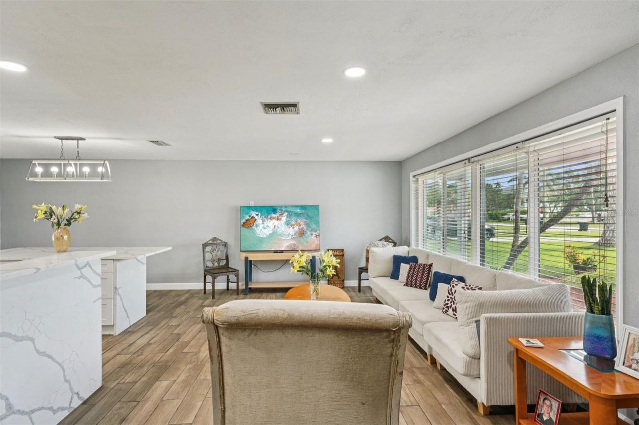 6010 Bayou Grande Boulevard Ne, Saint Petersburg, FL 33703 Photo