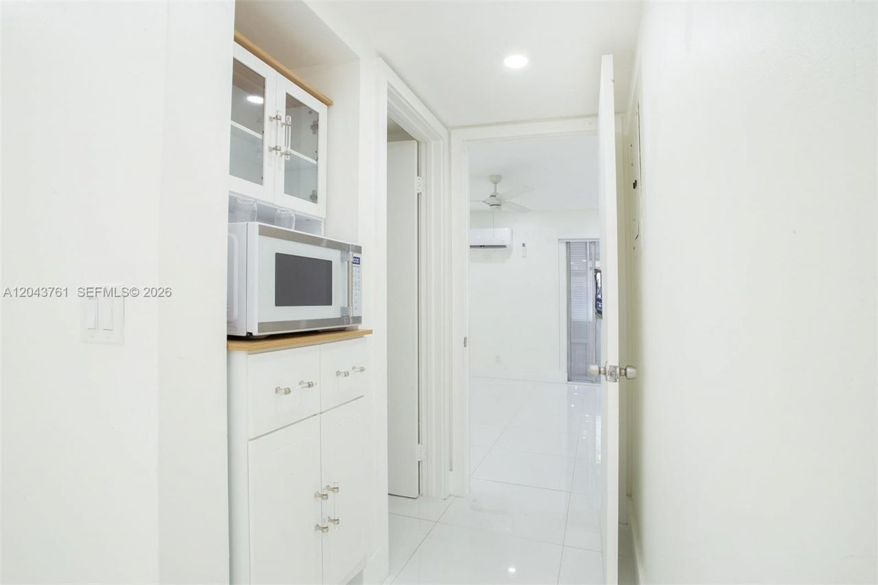 13350 SW 1st St , Unit 112P, Pembroke Pines, FL 33027 Photo