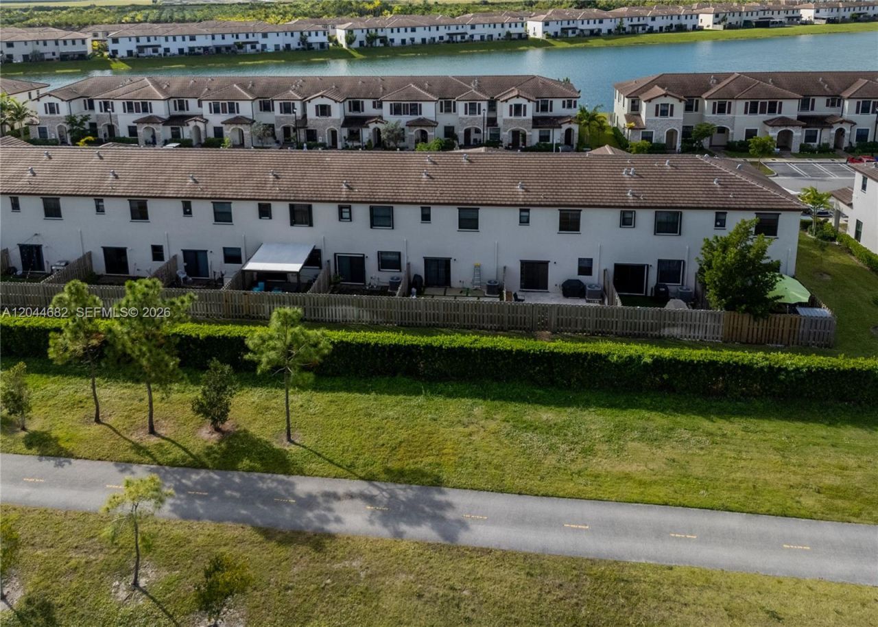 10079 SW 228 , Unit 10079, Miami, FL 33190 Photo