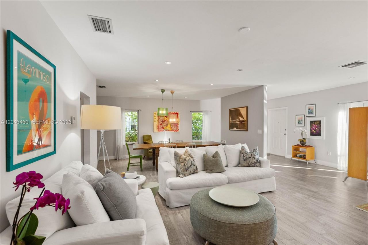 737 Alhambra Cir , Coral Gables, FL 33134 Photo