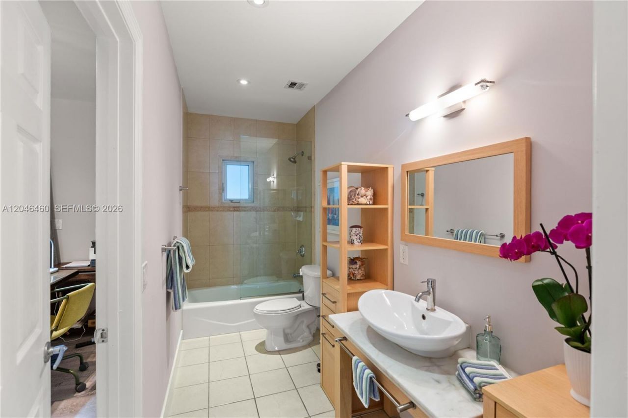 737 Alhambra Cir , Coral Gables, FL 33134 Photo