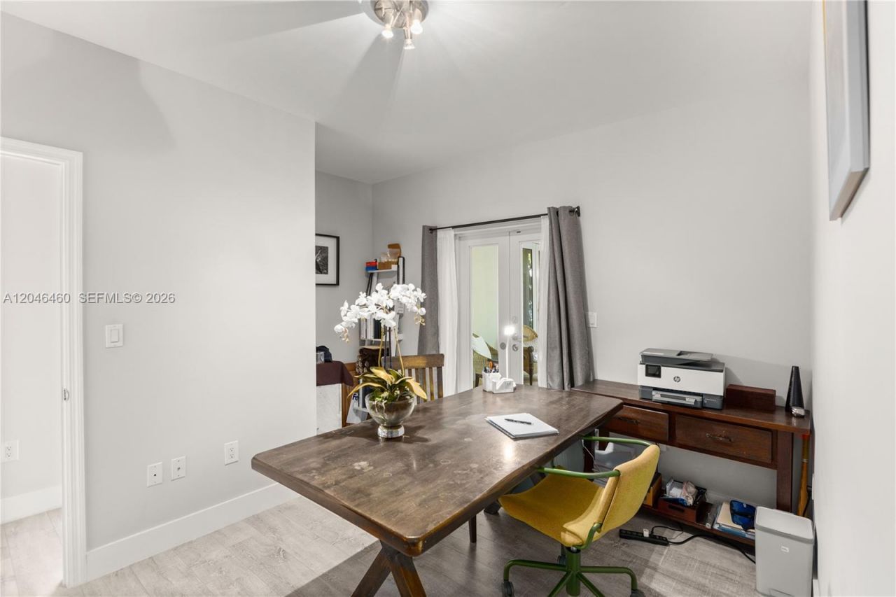737 Alhambra Cir , Coral Gables, FL 33134 Photo