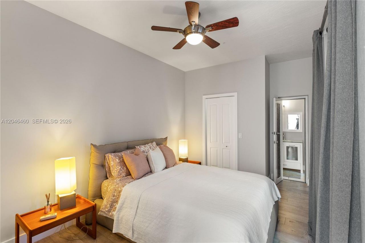 737 Alhambra Cir , Coral Gables, FL 33134 Photo