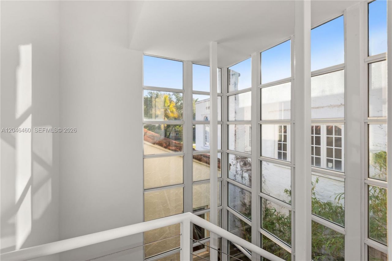 737 Alhambra Cir , Coral Gables, FL 33134 Photo
