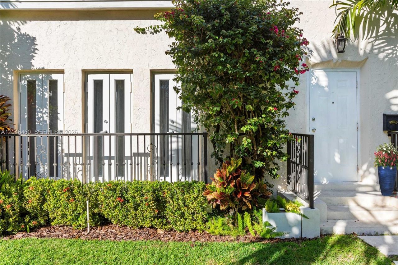 737 Alhambra Cir , Coral Gables, FL 33134 Photo
