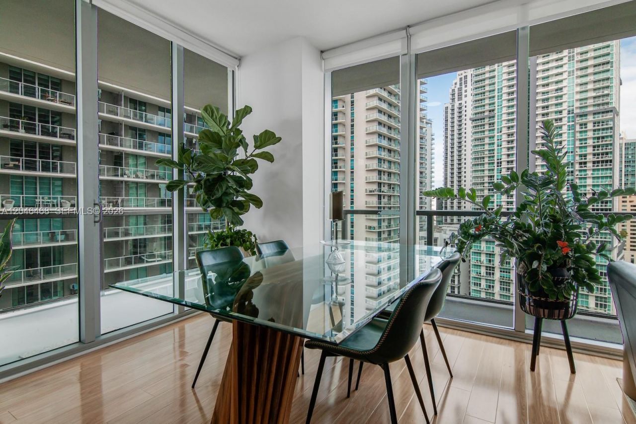 79 SW 12th St , Unit 2107-S, Miami, FL 33130 Photo