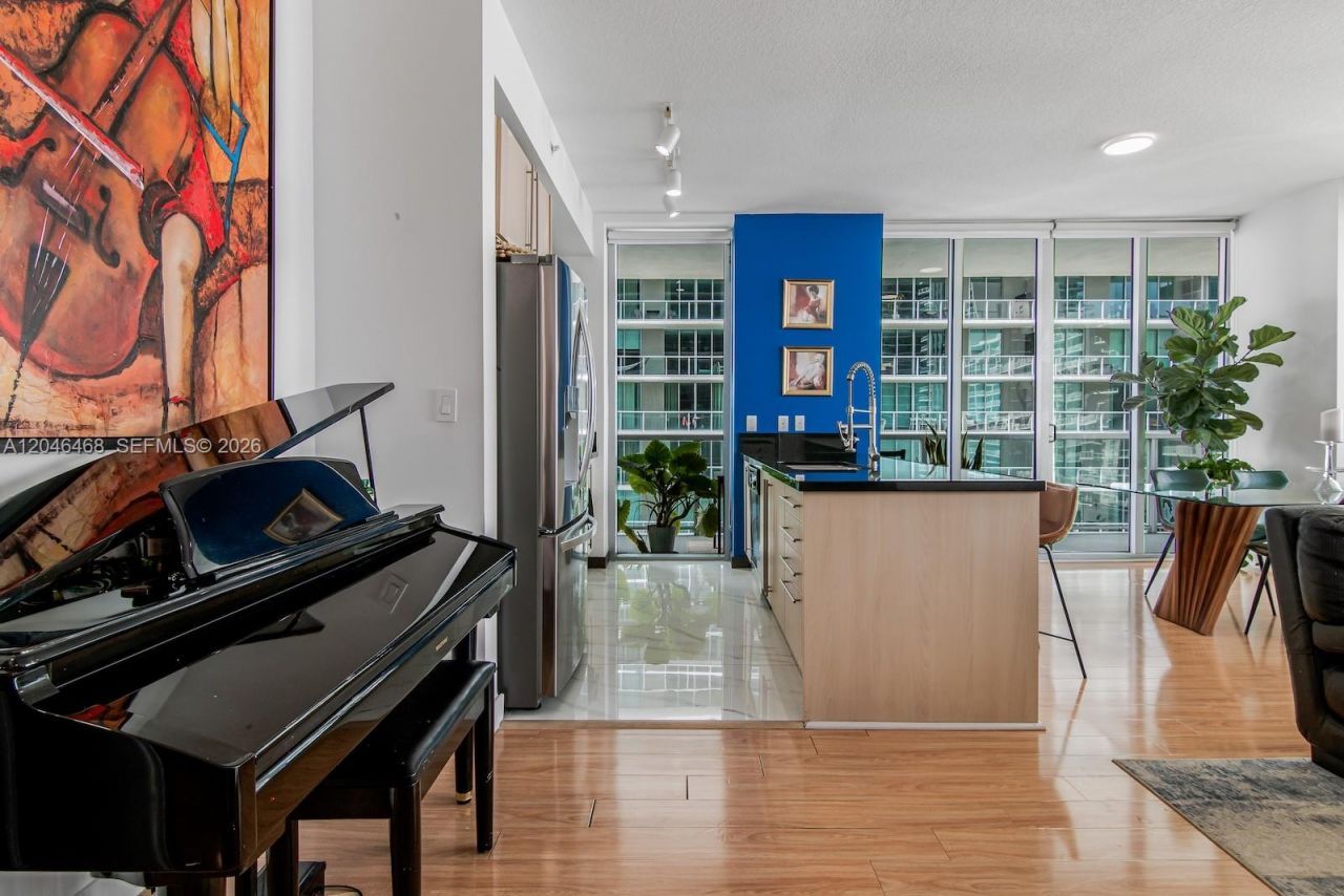 79 SW 12th St , Unit 2107-S, Miami, FL 33130 Photo