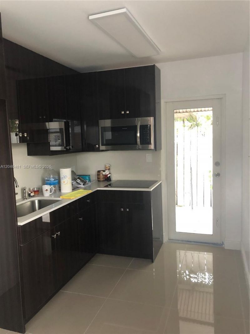 4440 NW 3rd St , Unit 1, Miami, FL 33126 Photo