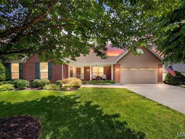 7462 Little Oaks Dr Drive, O'Fallon, MO 63368