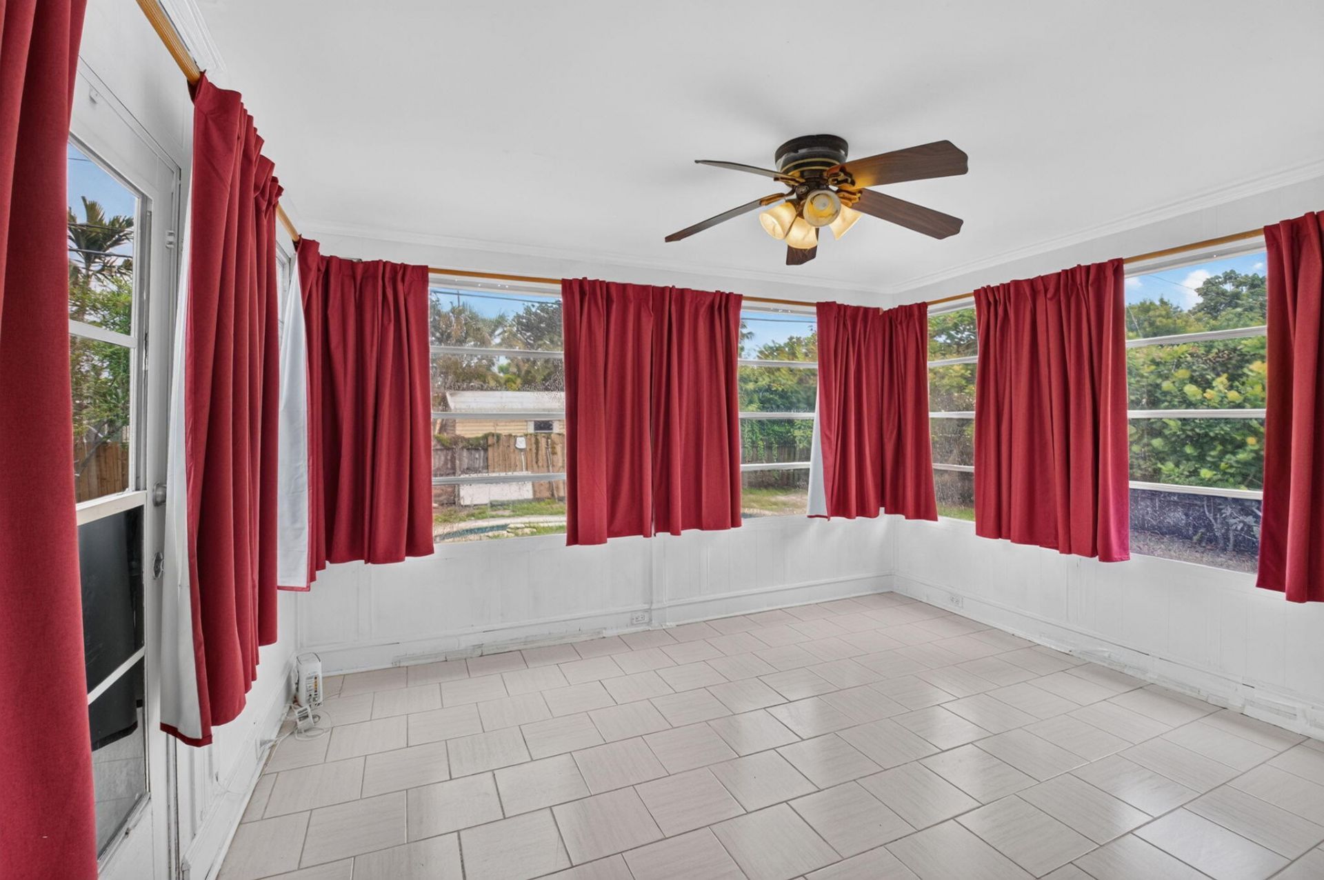 424 NW 12th Avenue, Boca Raton, FL 33486 Photo
