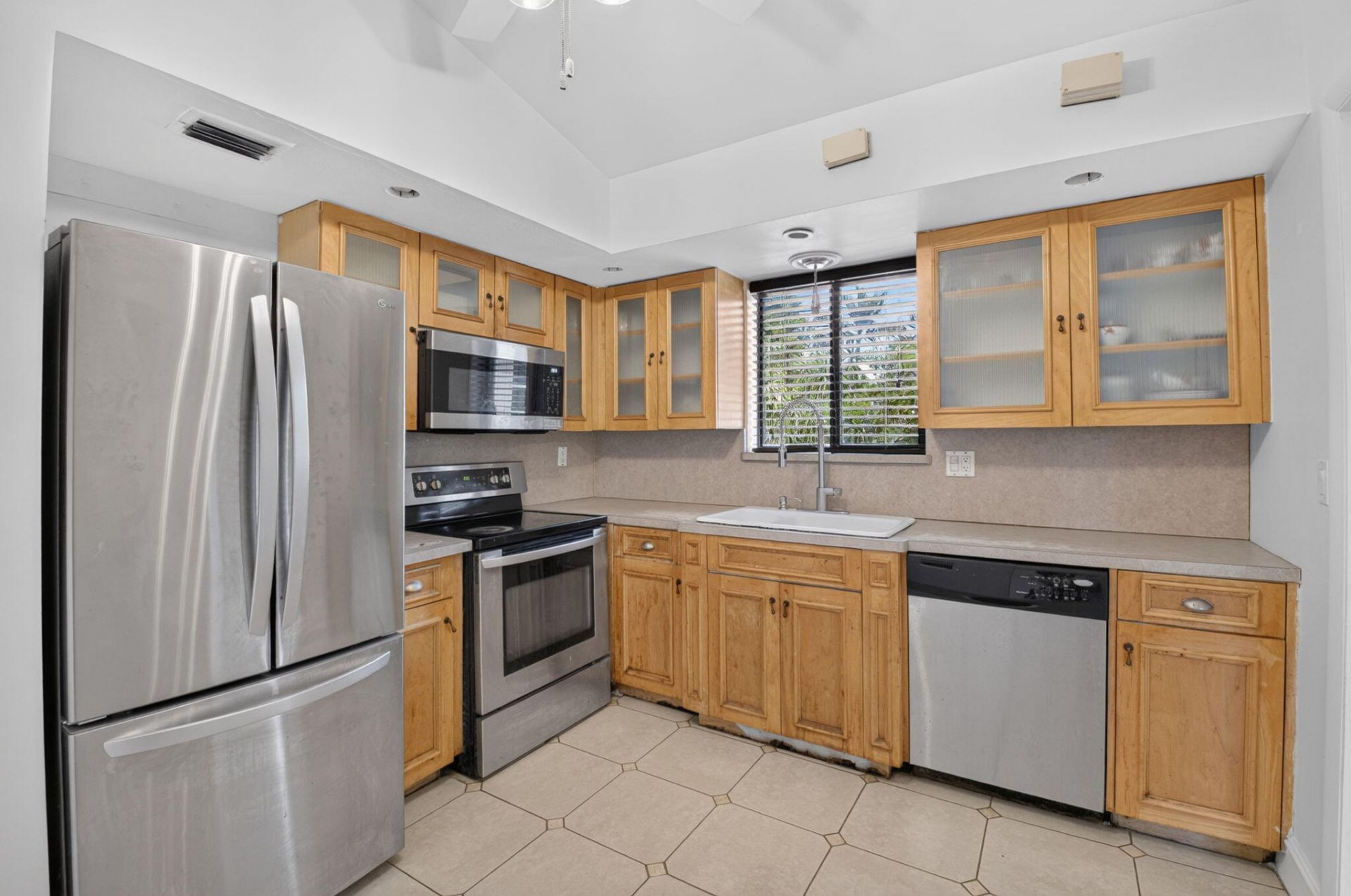 424 NW 12th Avenue, Boca Raton, FL 33486 Photo
