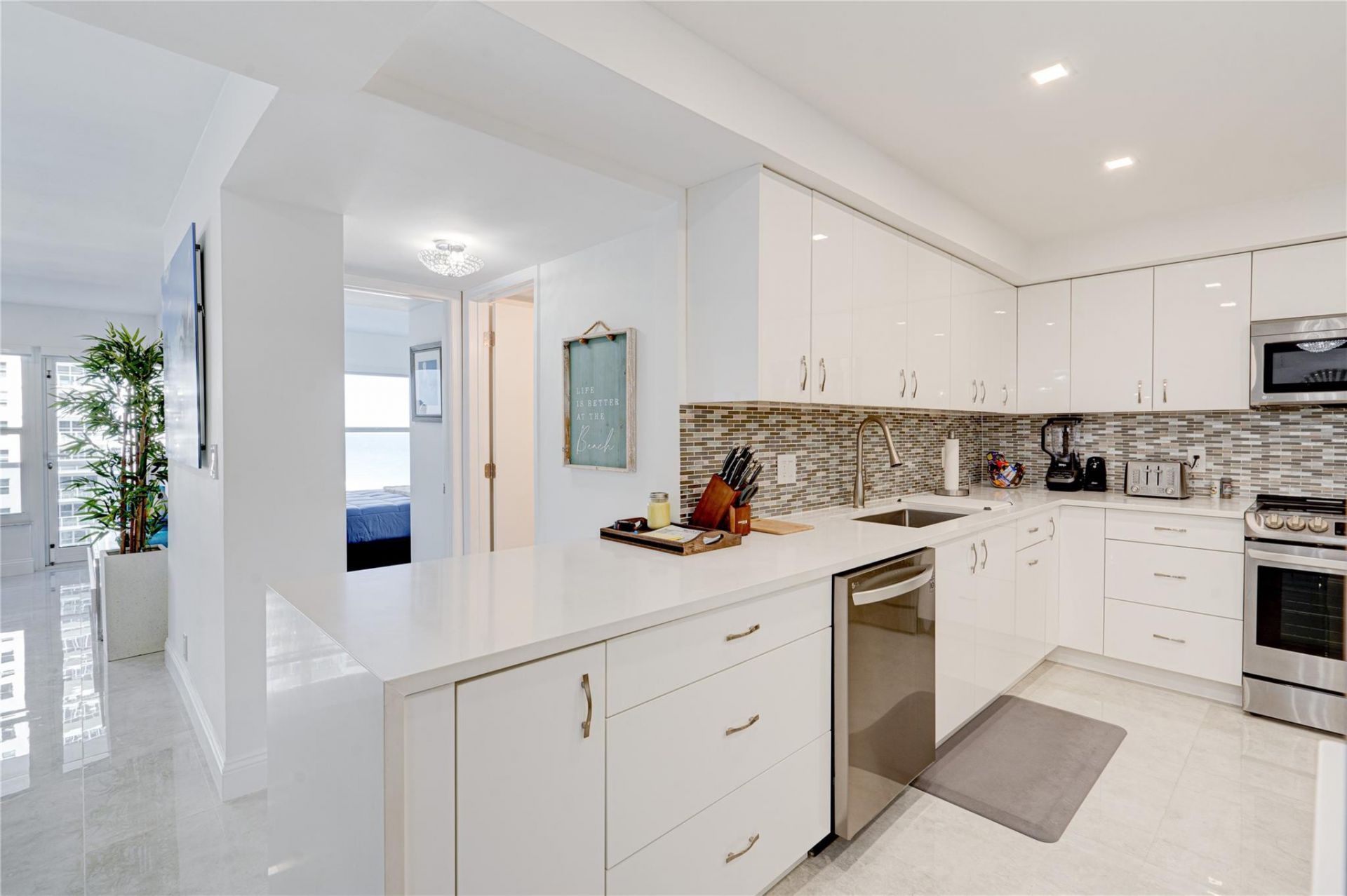 3500 Galt Ocean Drive, Unit 716, Fort Lauderdale, FL 33308 Photo