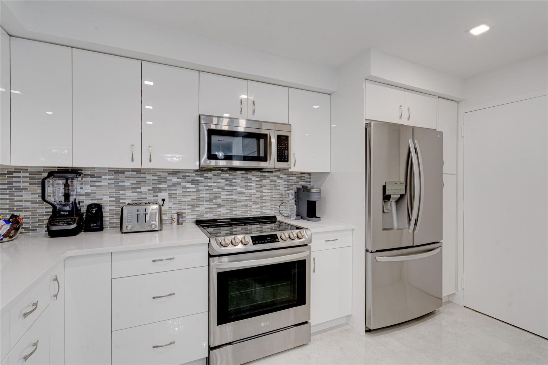 3500 Galt Ocean Drive, Unit 716, Fort Lauderdale, FL 33308 Photo
