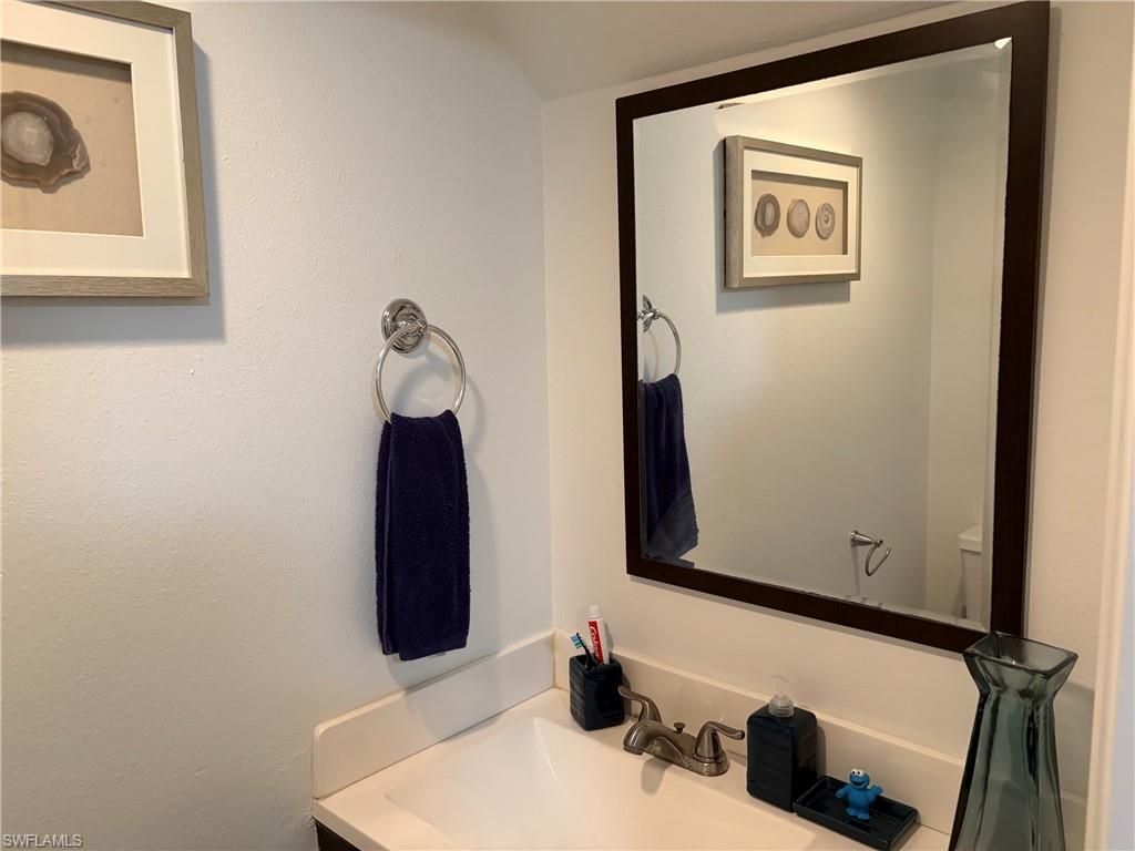13160 Kings Point Dr , Unit 2, Fort Myers, FL 33919 Photo