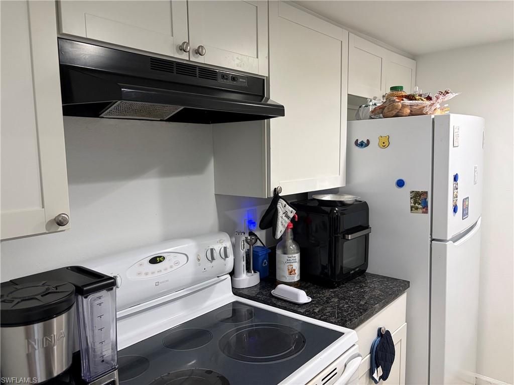 13160 Kings Point Dr , Unit 2, Fort Myers, FL 33919 Photo
