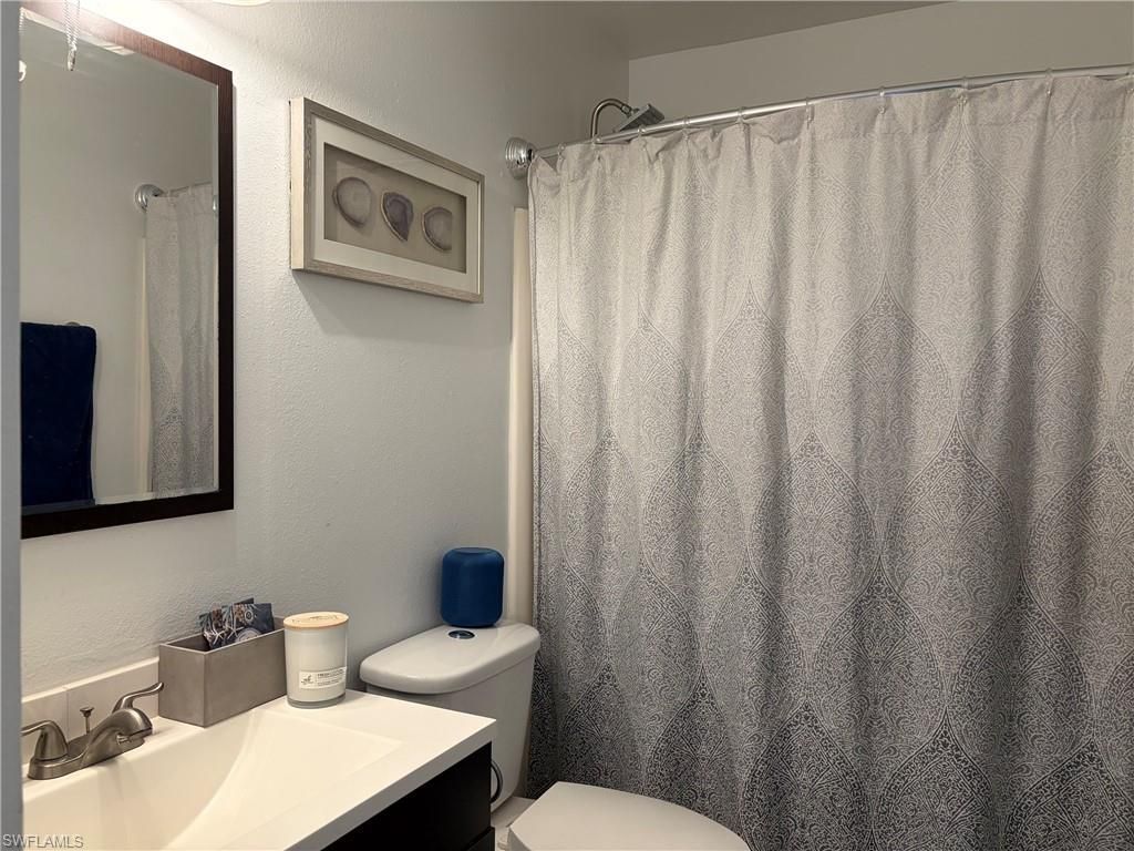 13160 Kings Point Dr , Unit 2, Fort Myers, FL 33919 Photo