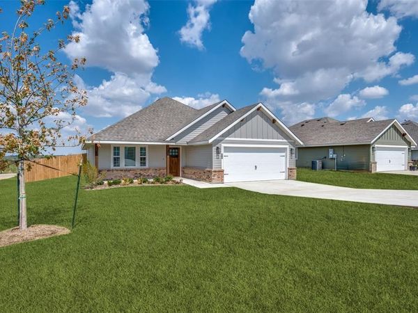 312 Colby Drive, Hillsboro, TX 76645