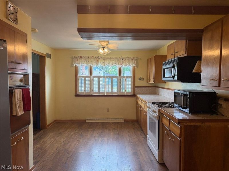1810 Parkway Boulevard, Alliance, OH 44601 Photo 11