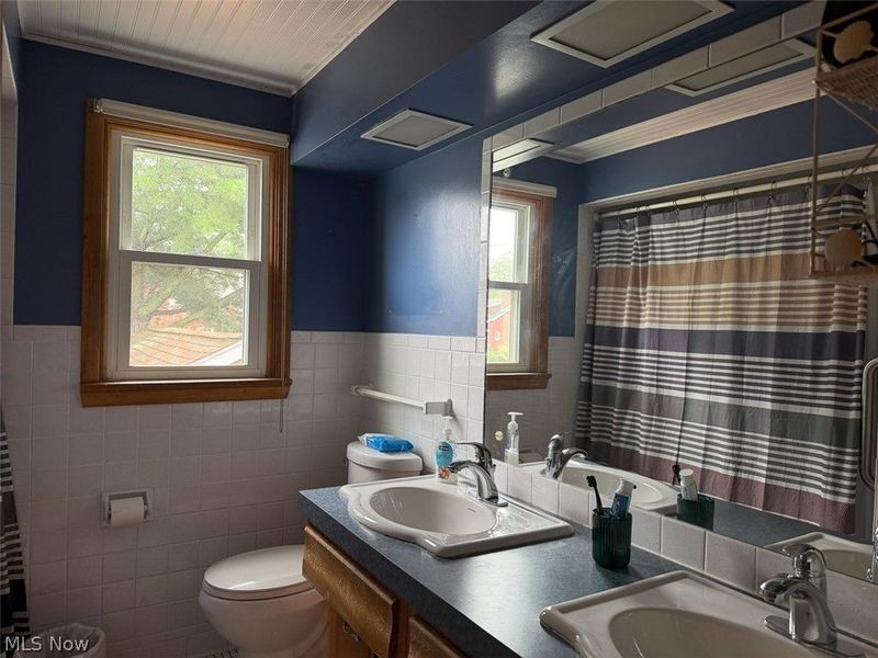 1810 Parkway Boulevard, Alliance, OH 44601 Photo 19