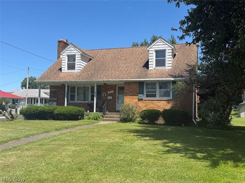 1810 Parkway Boulevard, Alliance, OH 44601 Photo 2