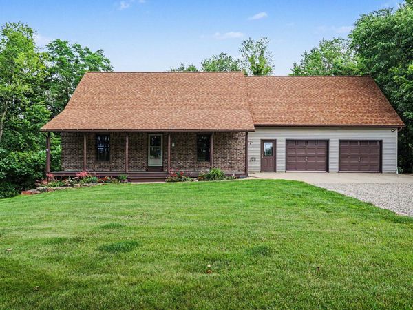 9411 Evart Road, Nashville, MI 49073