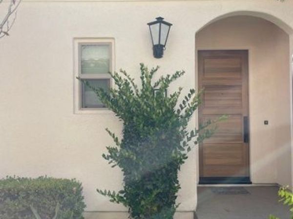 111 Holly Springs, Irvine, CA 92618