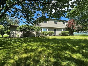 722 White Springs Drive, Geneva, NY 14456