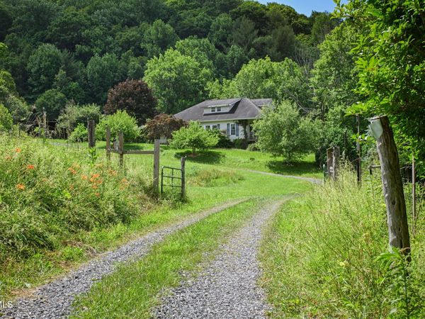 120 Teaberry Road, Roan Mountain, TN 37687