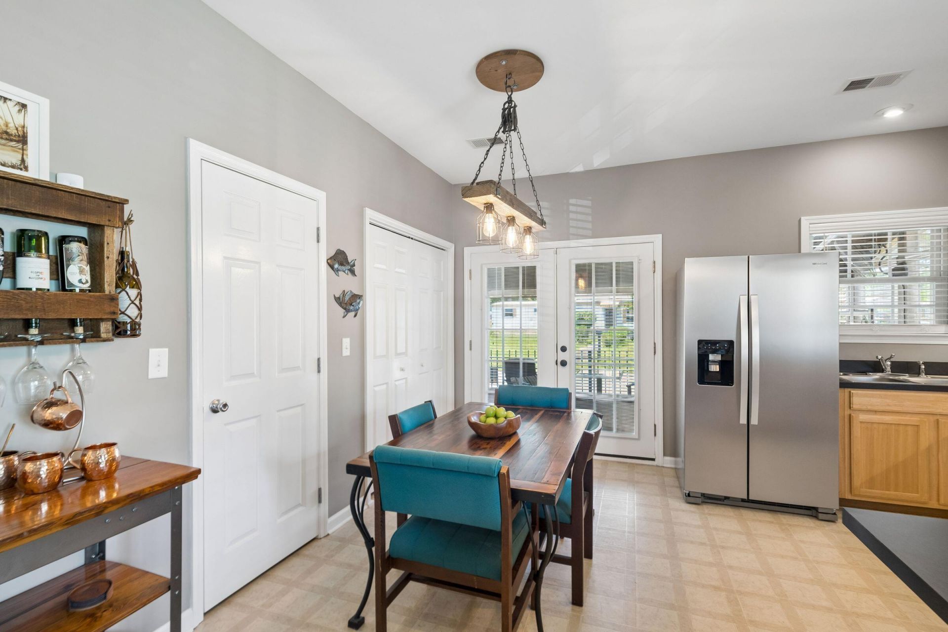 823 Minnie Street Photo 16