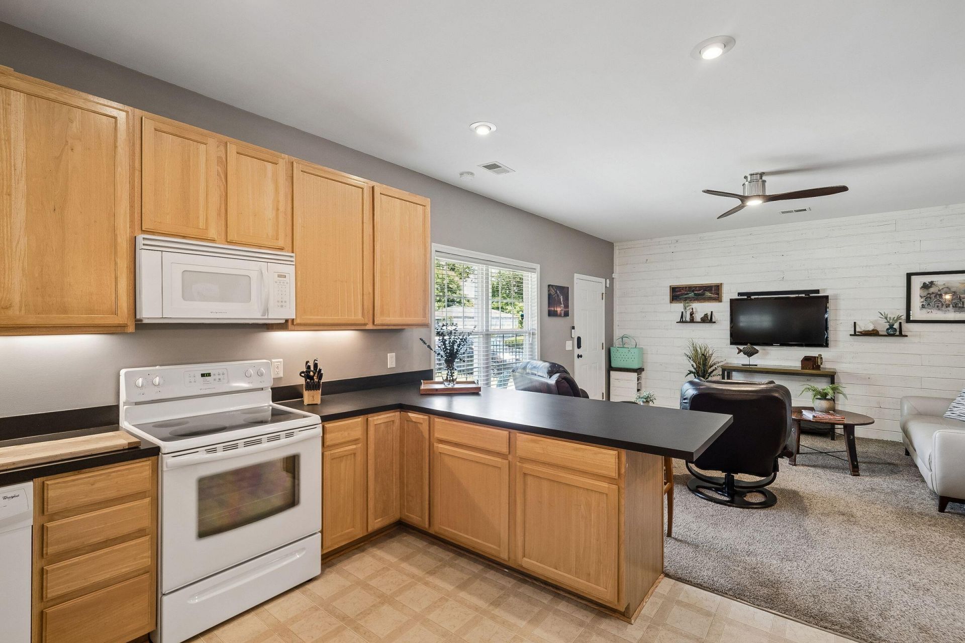 823 Minnie Street Photo 20