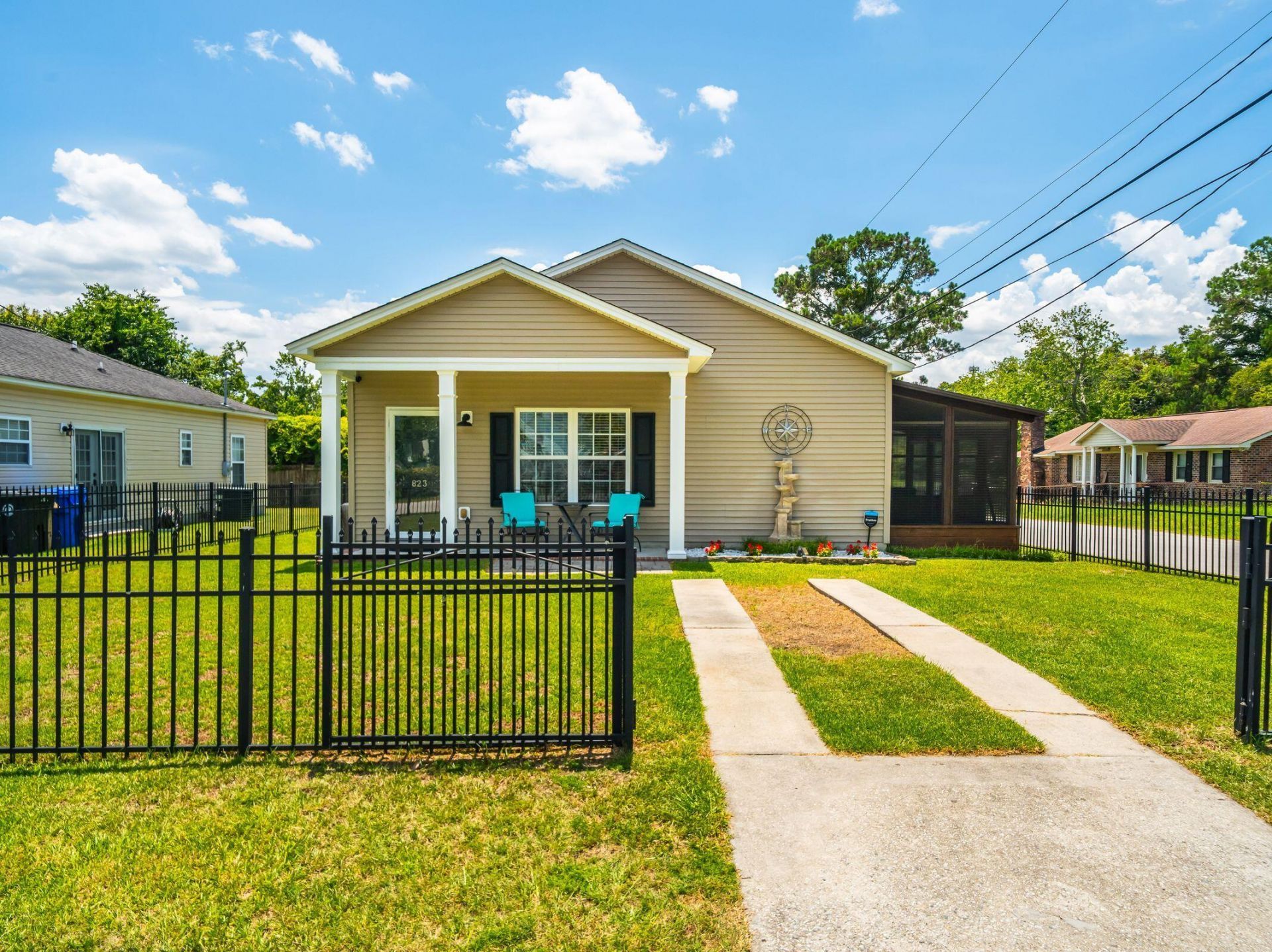 823 Minnie Street Photo 3