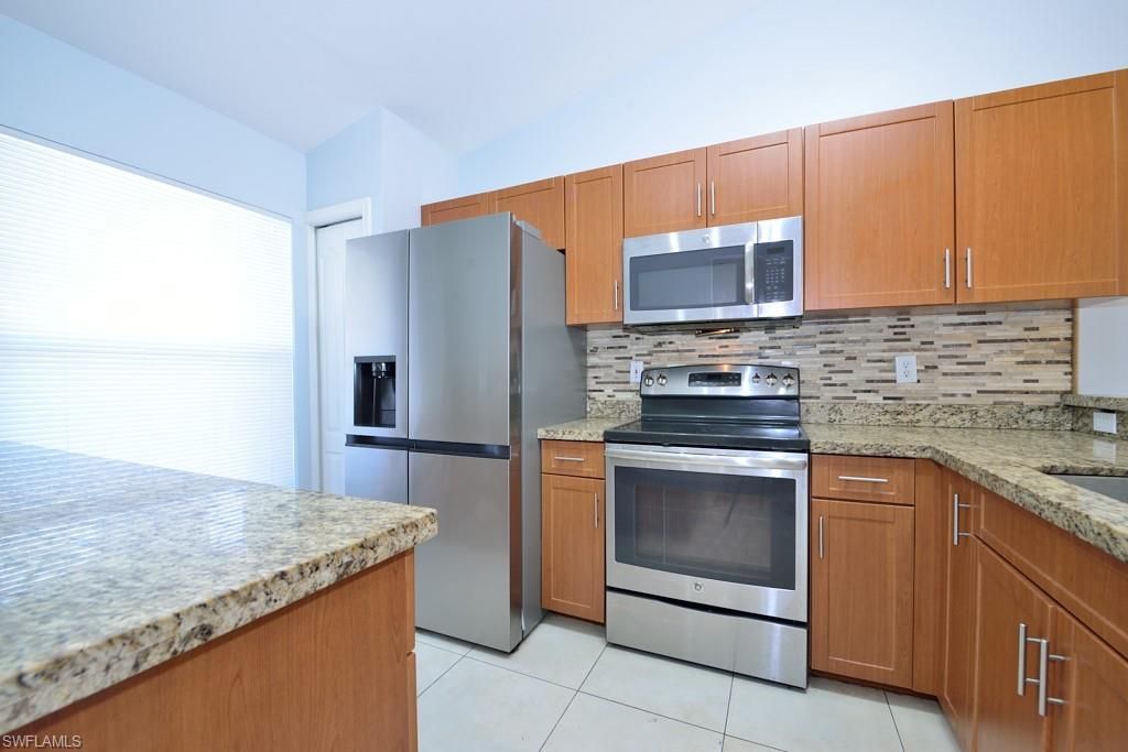 1042 Mainsail Dr, Unit 823, Naples, FL 34114 Photo