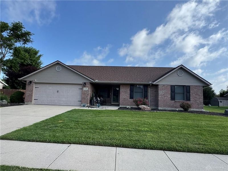 112 Goldenrod Drive, Eaton, OH 45320 Photo 2