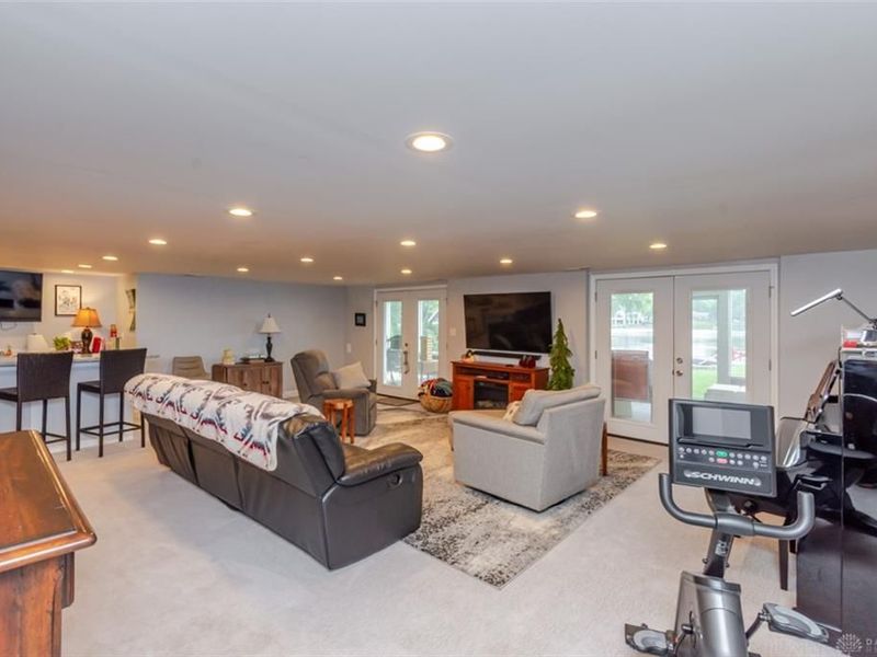 174 Lakengren Drive, Eaton, OH 45320 Photo 25
