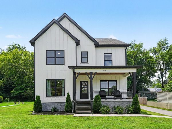 108 River Heights Dr , Columbia, TN 38401