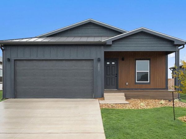 2031 Applewood DR, Lockhart, TX 78644