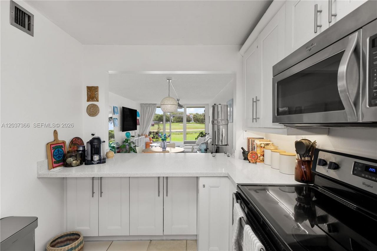9495 Evergreen Pl , Unit 103, Davie, FL 33324 Photo