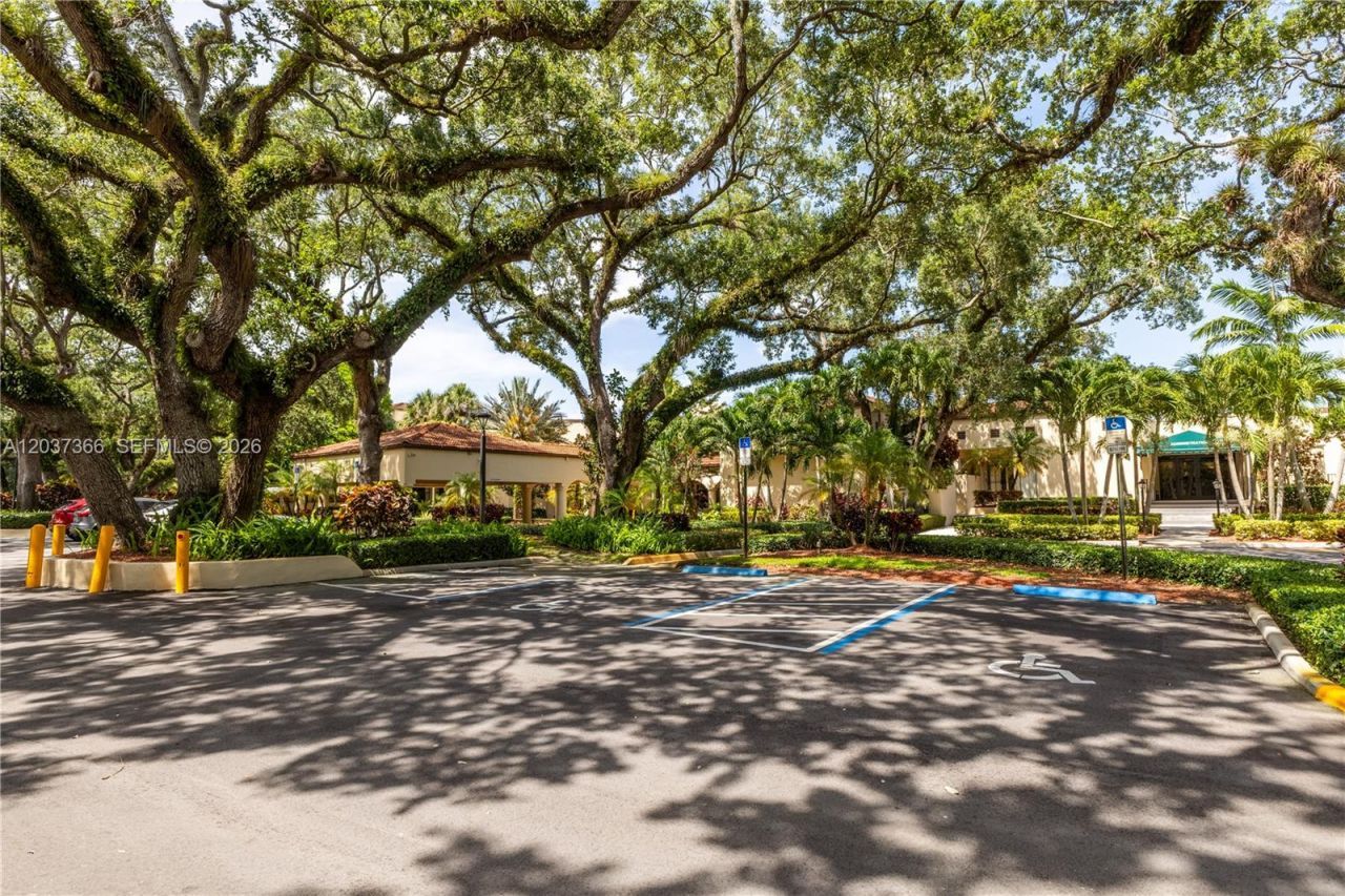 9495 Evergreen Pl , Unit 103, Davie, FL 33324 Photo