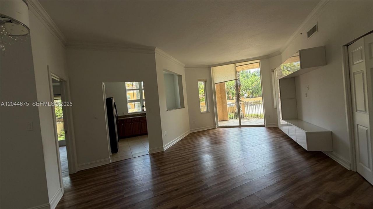 3001 NE 185th St, Unit 129, Aventura, FL 33180 Photo