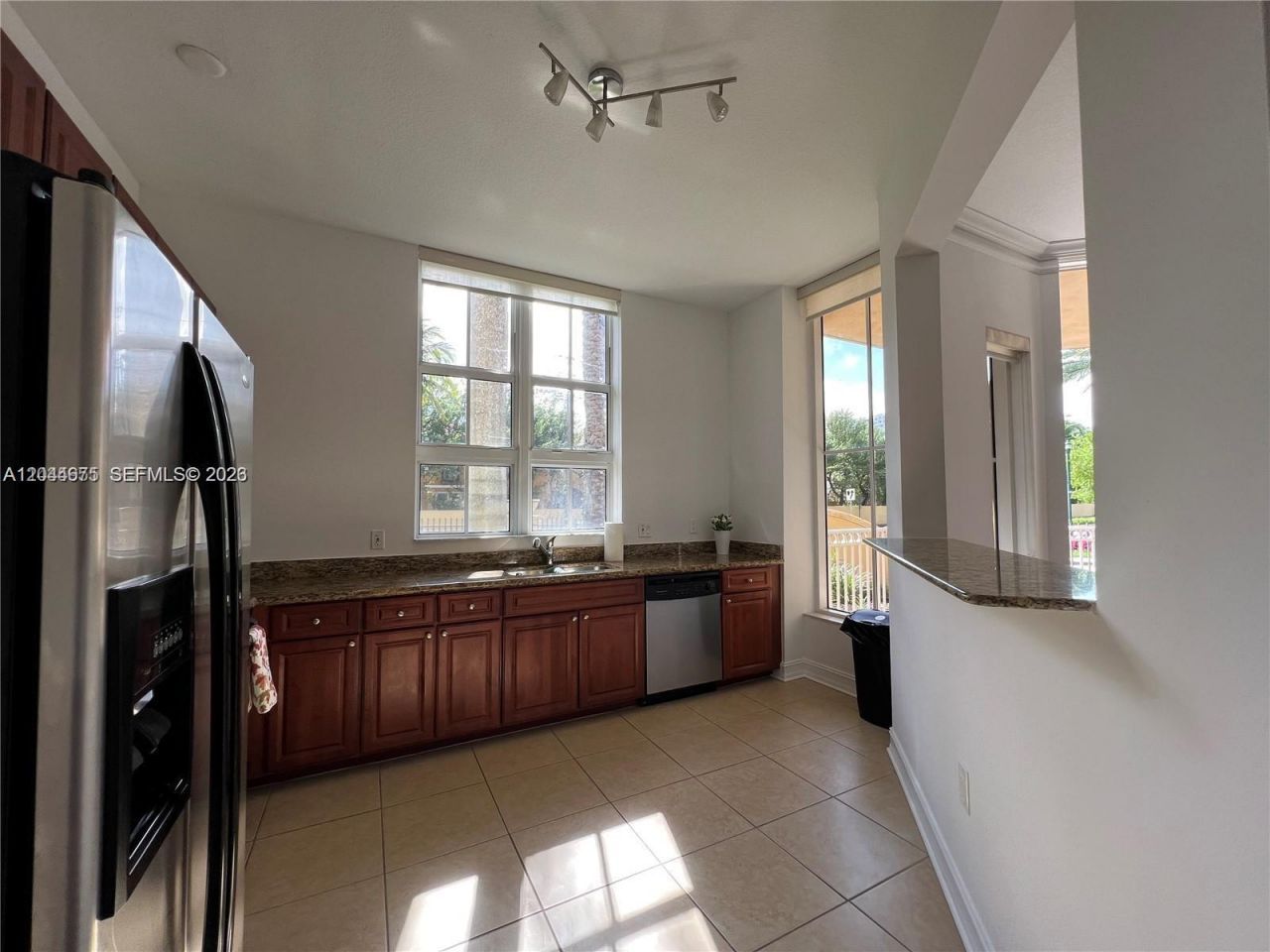 3001 NE 185th St, Unit 129, Aventura, FL 33180 Photo