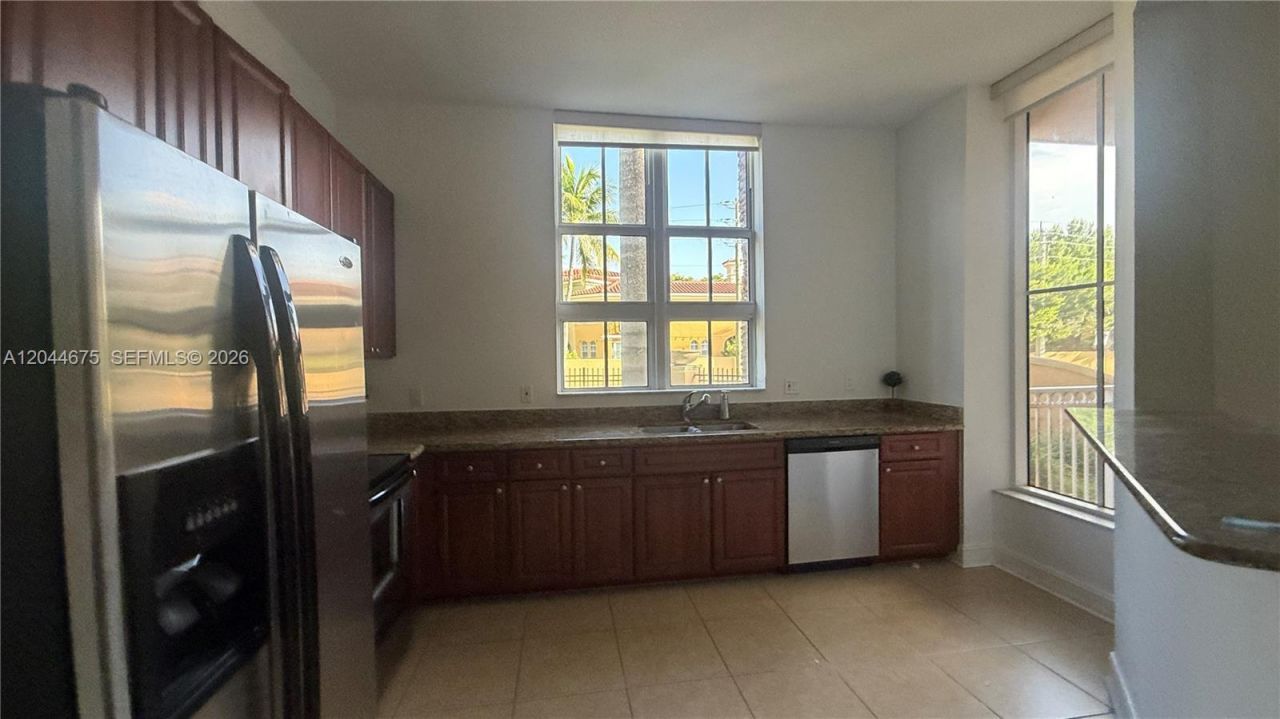 3001 NE 185th St, Unit 129, Aventura, FL 33180 Photo