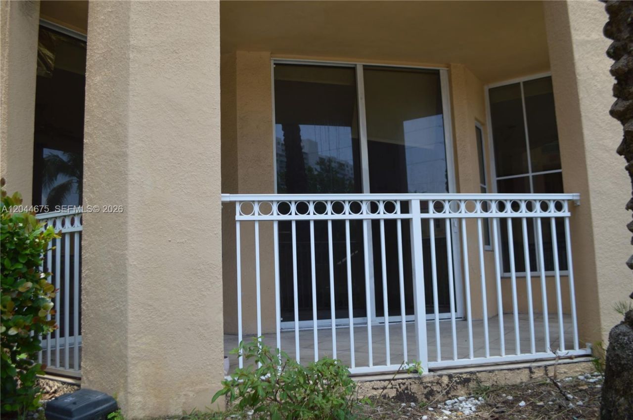 3001 NE 185th St, Unit 129, Aventura, FL 33180 Photo