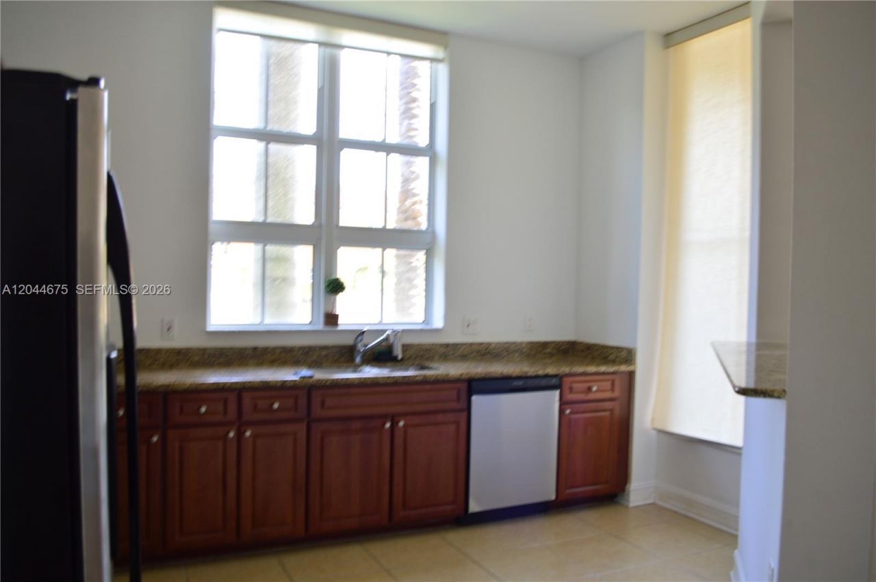 3001 NE 185th St, Unit 129, Aventura, FL 33180 Photo