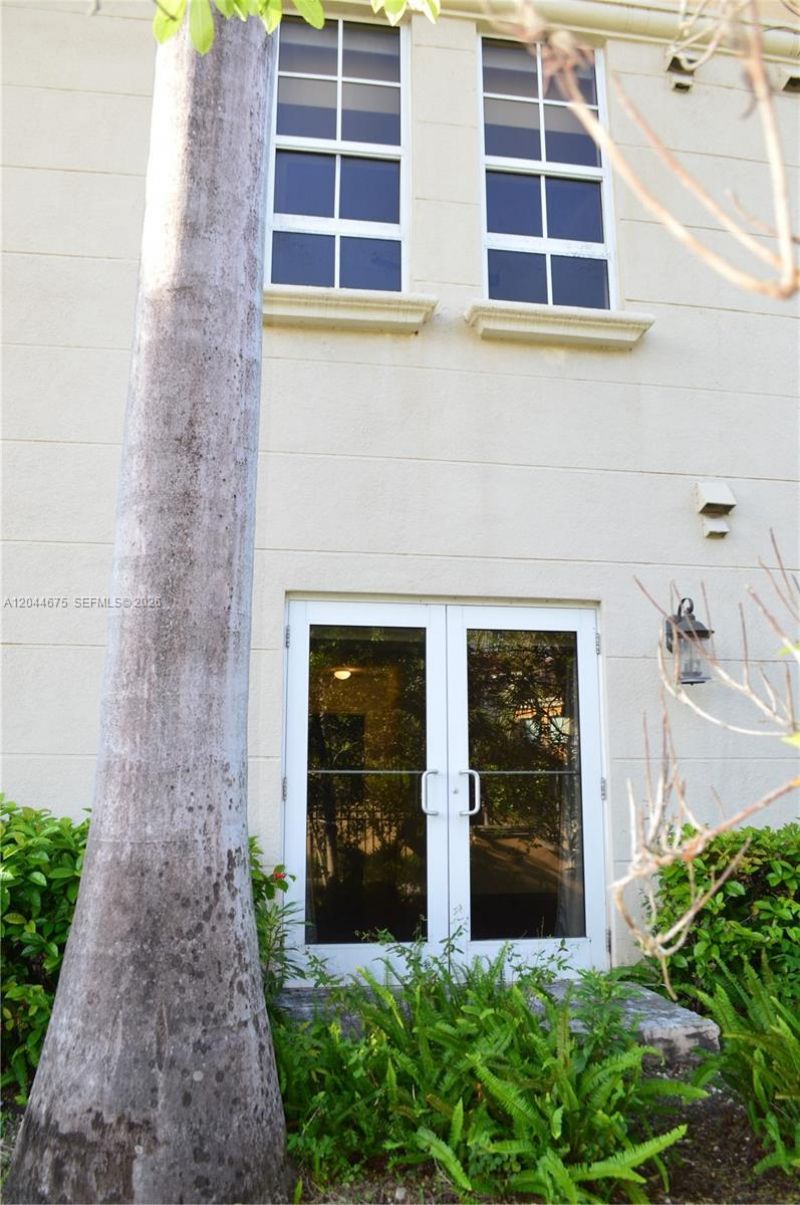 3001 NE 185th St, Unit 129, Aventura, FL 33180 Photo