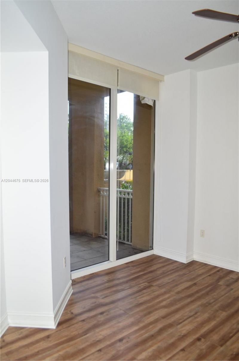 3001 NE 185th St, Unit 129, Aventura, FL 33180 Photo